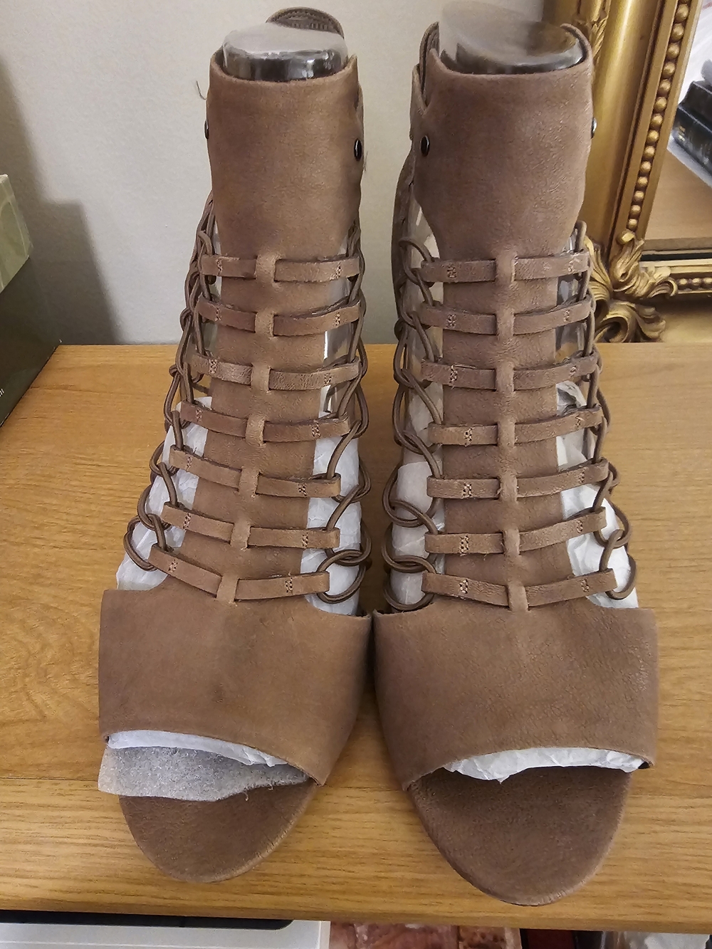 Vince Camuto VC-EVEL Smoke Taupe Caged Heels Sandals Size 13M